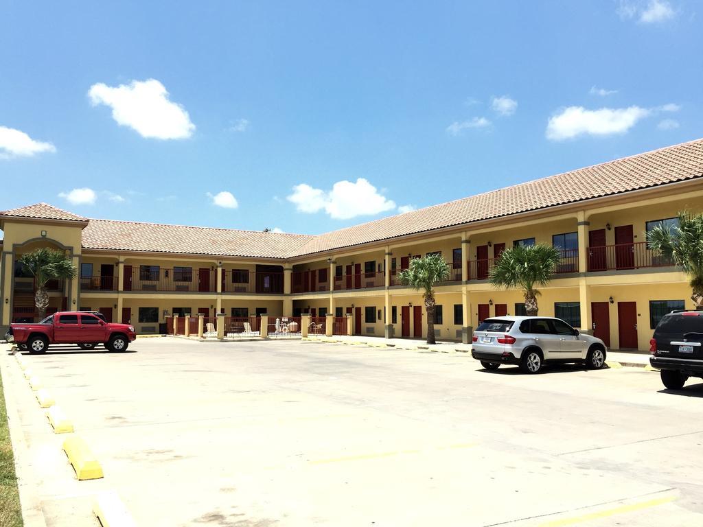 Boca Chica And Motel