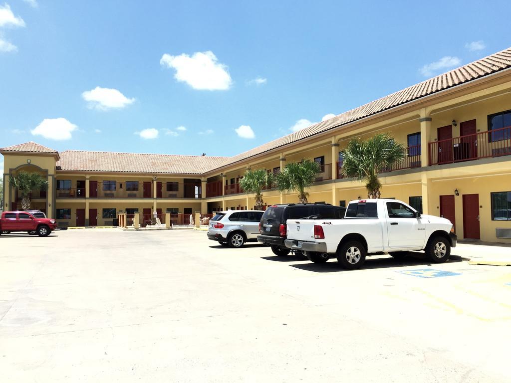 Boca Chica Inn&suites Motel Brownsville